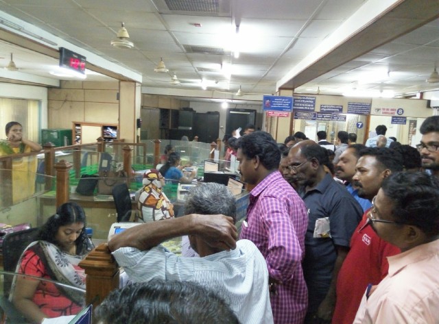 Indian Rupee de-monetisation rush in Kollam, India.
